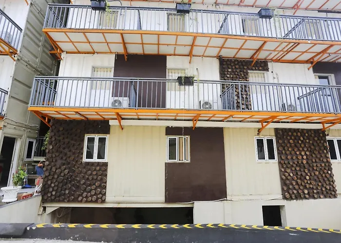 Capital O 3300 Nadjara Residence Syariah Jakarta
